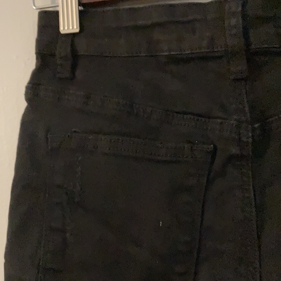 KanCan Distressed Black Denim Shorts - Picture 6 of 13